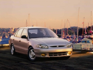 Hyundai Accent 1.5 GL (MT0)